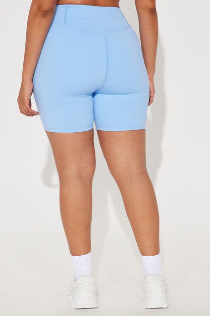 https://cdn.shopify.com/s/files/1/0293/9277/files/01-23-25_S4_11_ZDYG0055SH_LightBlue_ZSR_KS_SS_10-41-08_PLUS_62981_BH.jpg?v=1737766491