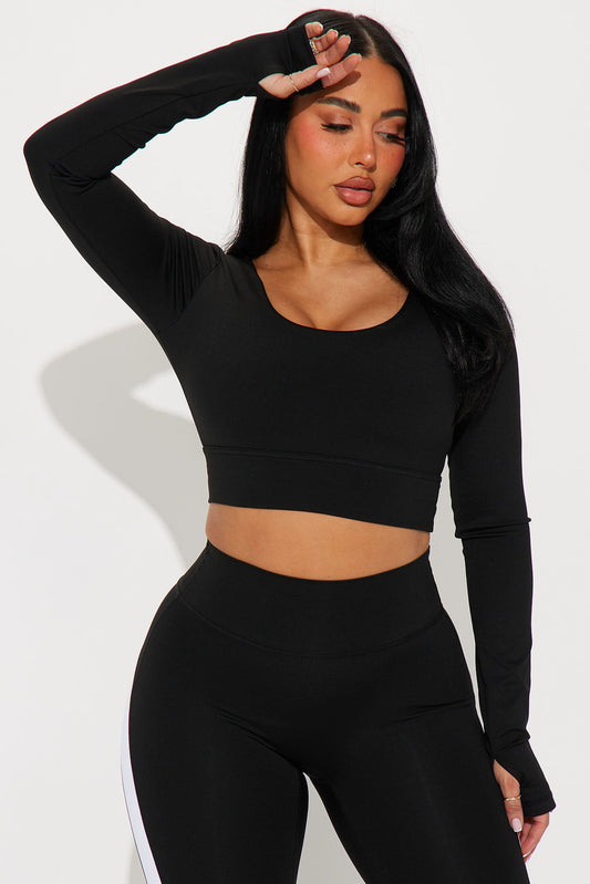 https://cdn.shopify.com/s/files/1/0293/9277/files/01-27-25_S4_36_GW24H5078AB_BlackWhite_ZSR_KP_JS_14-09-14_PLUS_63220_BH.jpg?v=1738028333