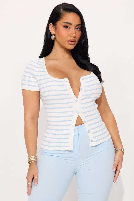 https://cdn.shopify.com/s/files/1/0293/9277/files/01-31-25_S8_25_KWST4090301_Whitecombo_RA_AP_12-01-20_36198_PXF.jpg?v=1738532460
