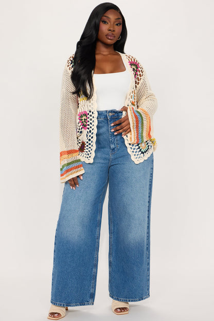 https://cdn.shopify.com/s/files/1/0293/9277/files/02-04-25_S8_30_KSBT4100902_MultiColor_ZSR_RA_IM_11-39-10_PLUS_37845_PXF.jpg?v=1738964004