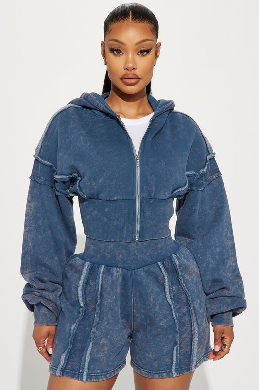 https://cdn.shopify.com/s/files/1/0293/9277/files/02-05-24_S2_49_ZDZPK11375_SlateBlue_KJ_RL_13-35-13_6751_PXF.jpg?v=1707327121