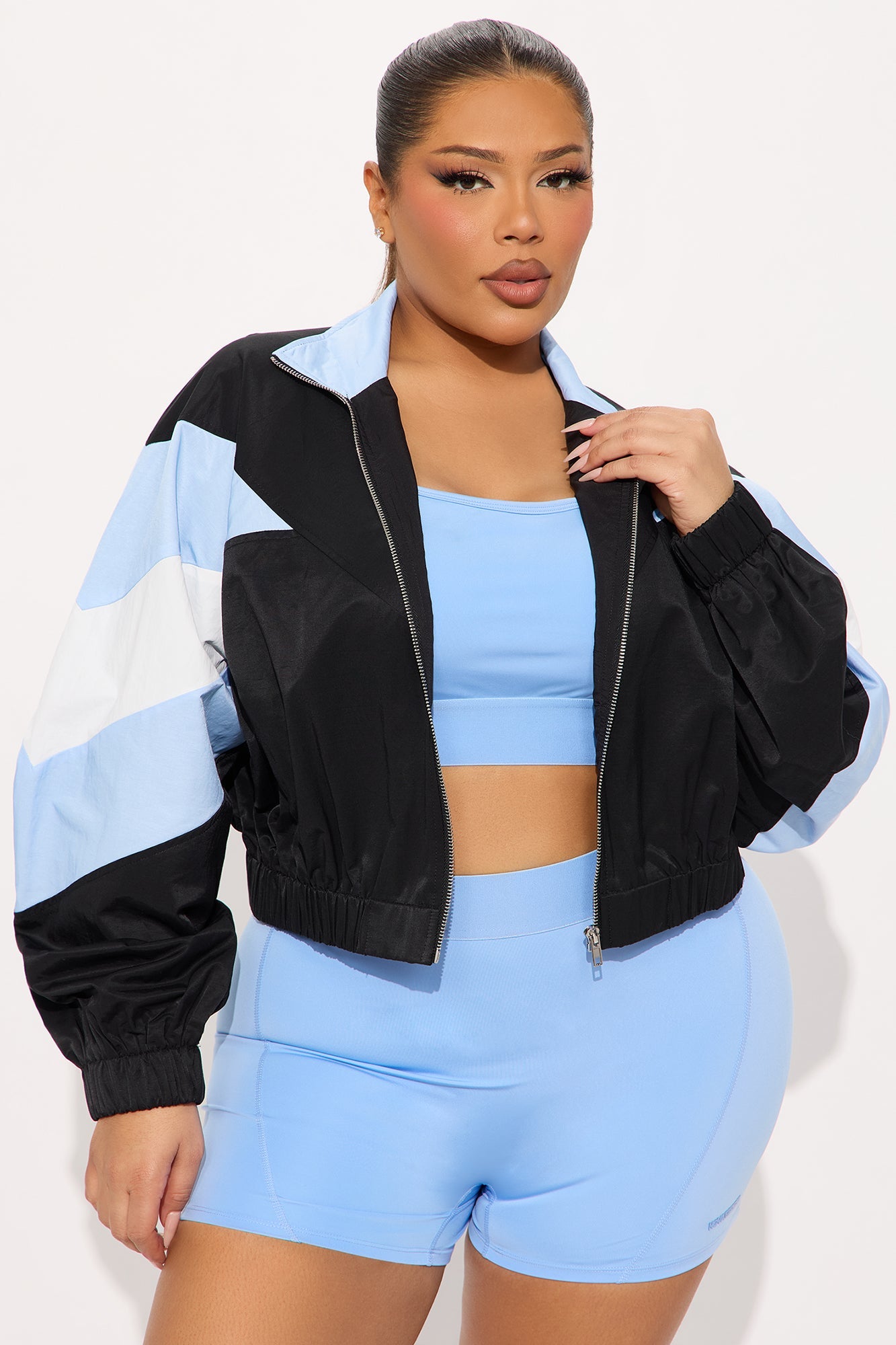 https://cdn.shopify.com/s/files/1/0293/9277/files/02-05-25_S1_70_24GWQ8113D_Blackcombo_ZSR_HY_PC_14-55-15_PLUS_28992_PXF.jpg?v=1738951782