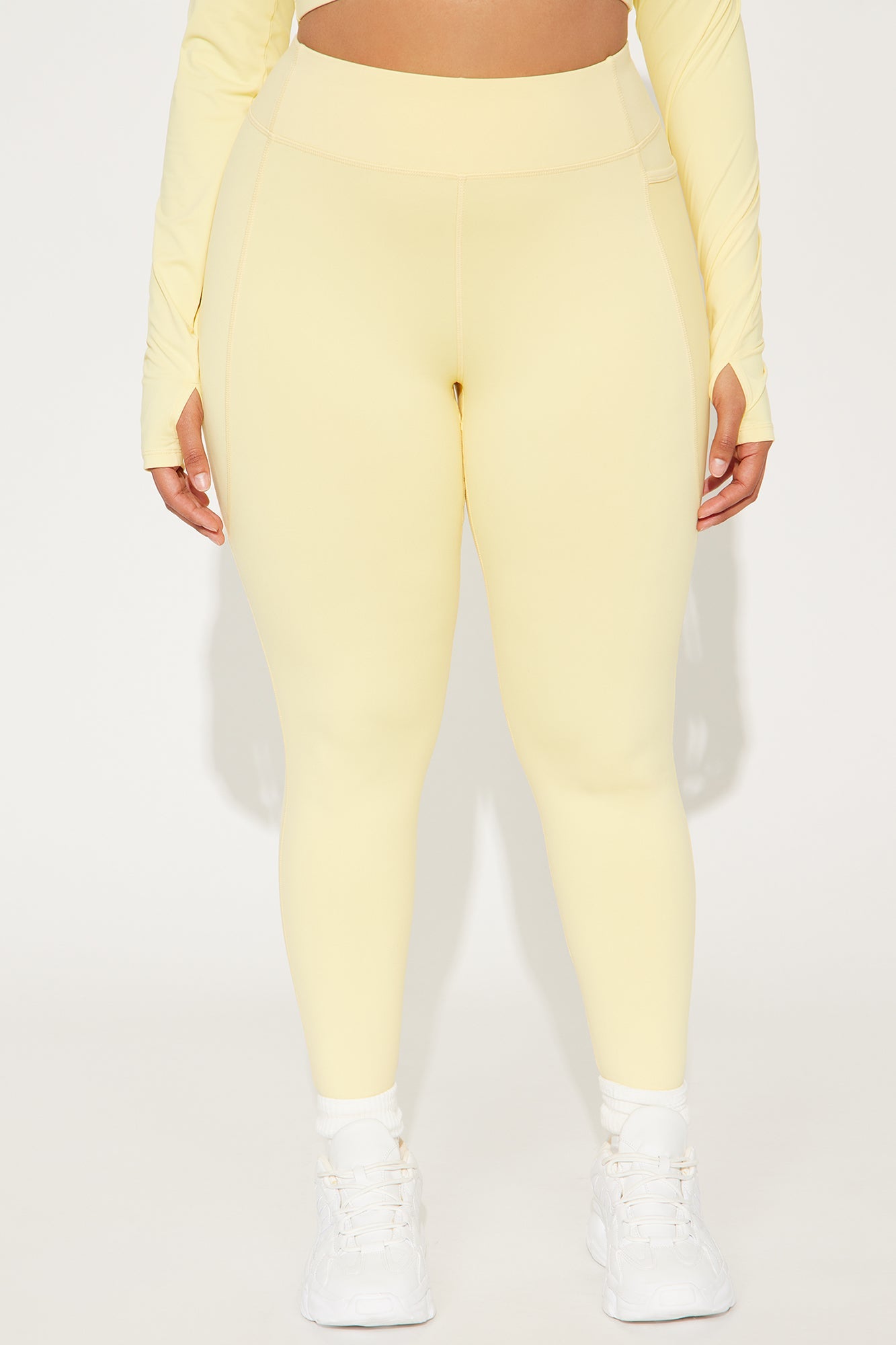https://cdn.shopify.com/s/files/1/0293/9277/files/02-06-25_S3_19_ZDST002B_ButterYellow_KS_JM_11-38-24_PLUS_50518_PXF.jpg?v=1739401339