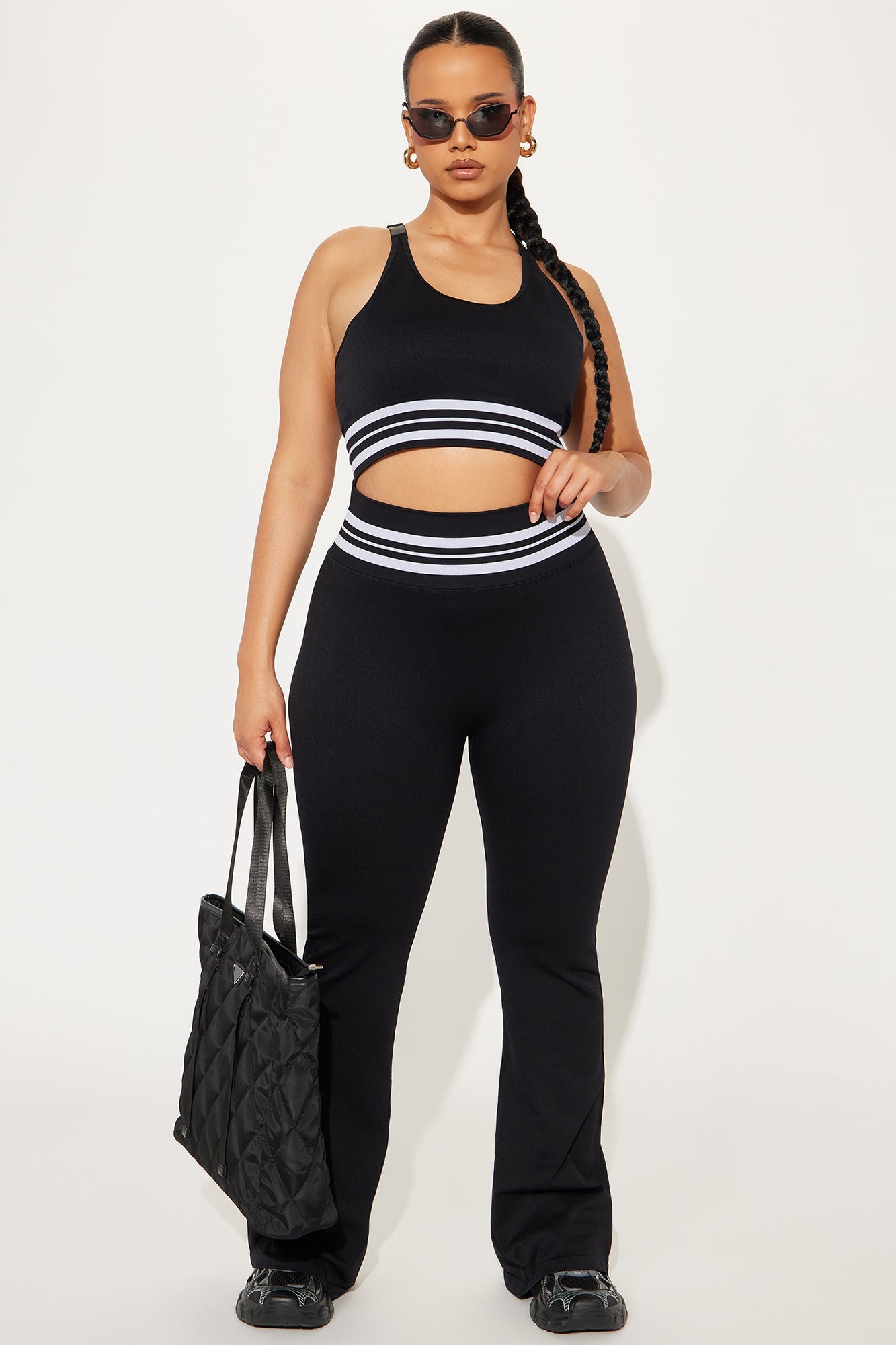 https://cdn.shopify.com/s/files/1/0293/9277/files/02-06-25_S3_21_ZDNVSP1641BRA_Black_KS_JM_11-44-39_PLUS_0888_PXF.jpg?v=1739401865