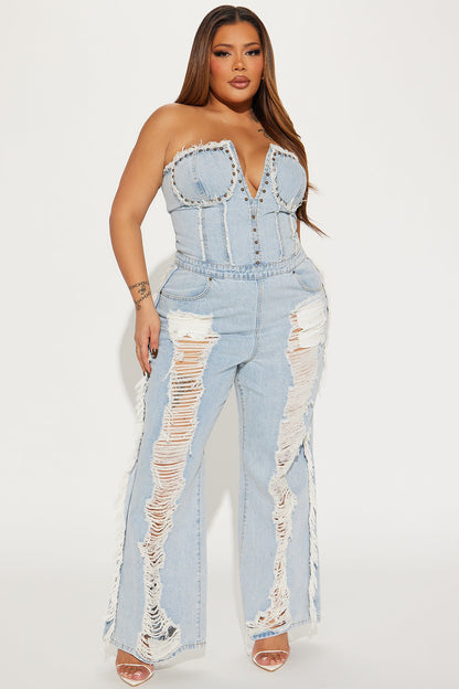 https://cdn.shopify.com/s/files/1/0293/9277/files/02-08-24_S4_45_FNJ11920_Denim_DT_IM_14-18-46_PLUS_47942_PXF.jpg?v=1707850406