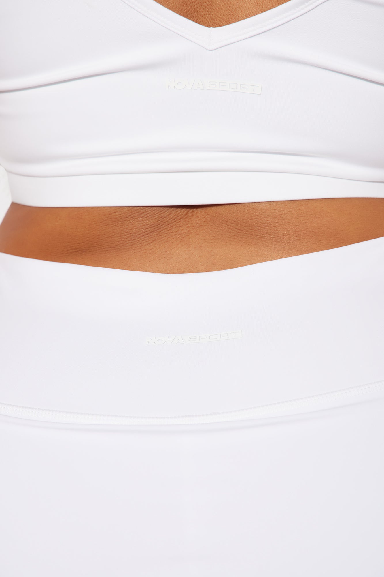 https://cdn.shopify.com/s/files/1/0293/9277/files/02-12-25_S2_53_ZDNVSP1550_White_KJ_AC_13-49-21_PLUS_47639_PXF.jpg?v=1739568611