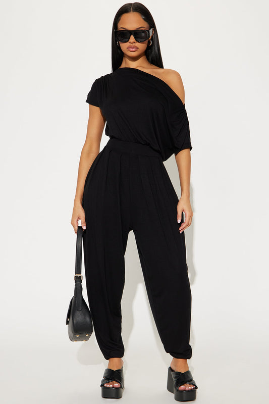 https://cdn.shopify.com/s/files/1/0293/9277/files/02-15-25_S3_33_NAB30859_Black_KS_PC_11-07-15_3926_PXF.jpg?v=1739838925
