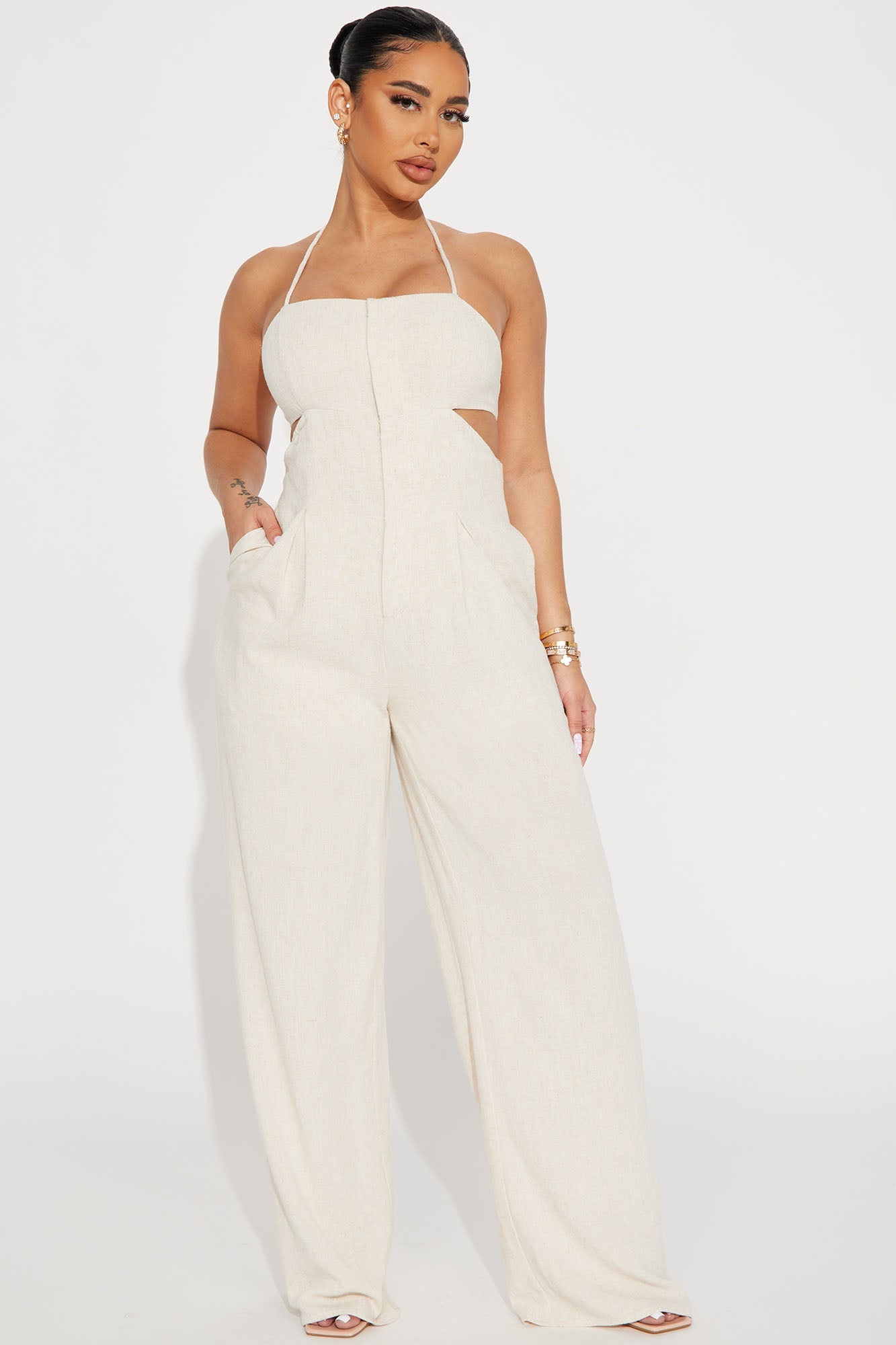 https://cdn.shopify.com/s/files/1/0293/9277/products/02-17-23Studio1_KS_BD_10-57-13_25_LR70024FN_Ivory_0324_EH.jpg?v=1677280439
