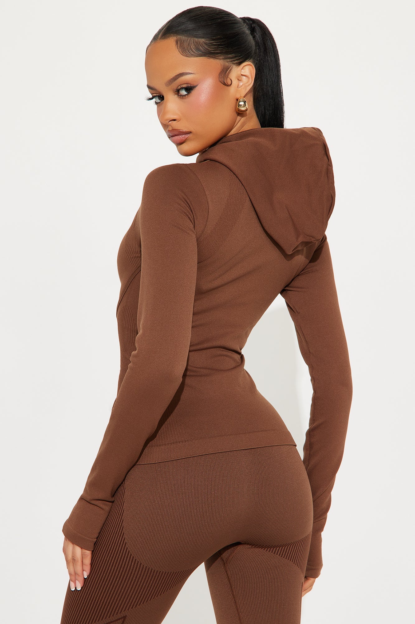 https://cdn.shopify.com/s/files/1/0293/9277/files/02-24-25_S5_28_TP80079_Mocha_AE_AC_11-51-56_6122_PXF.jpg?v=1740610898