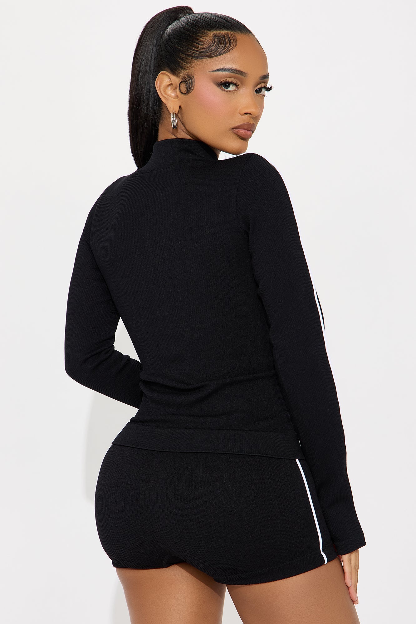 https://cdn.shopify.com/s/files/1/0293/9277/files/03-06-25_S9_52_ZDNVSP1654_Black_ZSR_RK_IM_14-58-19_1163_PXF.jpg?v=1741378301