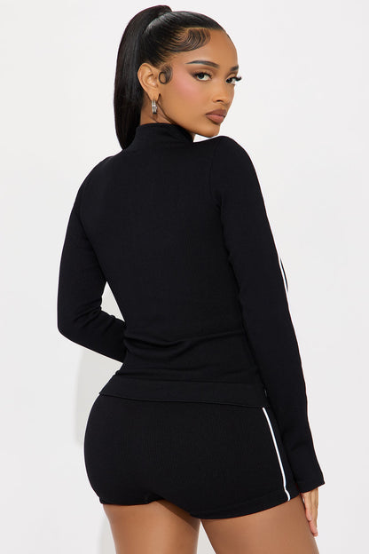 https://cdn.shopify.com/s/files/1/0293/9277/files/03-06-25_S9_52_ZDNVSP1654_Black_ZSR_RK_IM_14-58-19_1163_PXF.jpg?v=1741378301