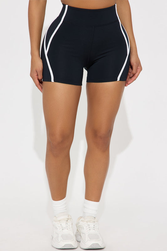 https://cdn.shopify.com/s/files/1/0293/9277/files/03-06-25_S9_58_ZDNVSP1622_Black_ZSR_RK_IM_15-10-09_55711_PXF.jpg?v=1741381096