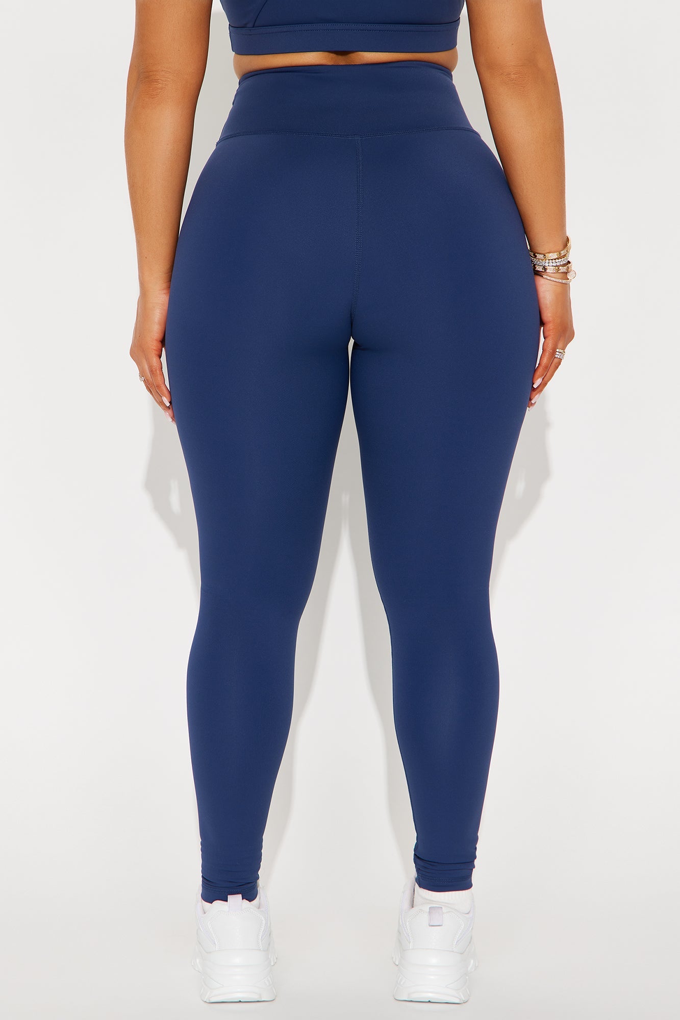 https://cdn.shopify.com/s/files/1/0293/9277/files/03-13-25_S4_46_24GWF127B_MidnightBlue_KJ_SS_14-08-10_3638_PXF.jpg?v=1741995511