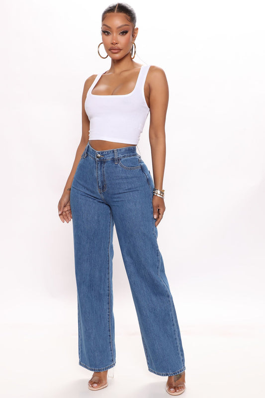 https://cdn.shopify.com/s/files/1/0293/9277/products/03-14-22Studio4_RM_CP_11-16-29_24_73112_White_4998_EH.jpg?v=1647548518