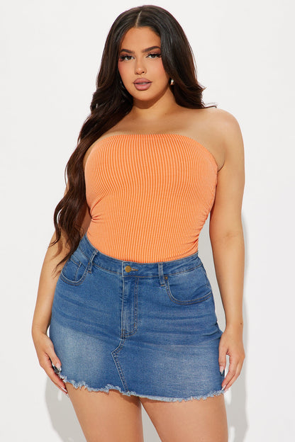 https://cdn.shopify.com/s/files/1/0293/9277/files/03-15-24_S4_15_PTA6321_Orange_RD_SS_11-03-57_PLUS_68134_PXF.jpg?v=1711481382