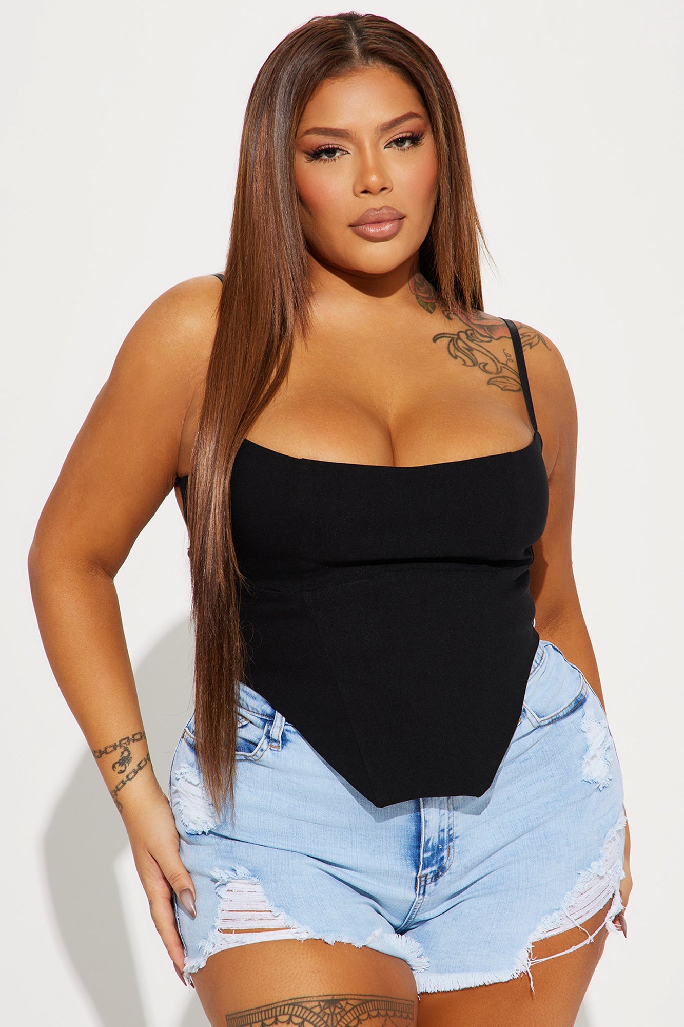 https://cdn.shopify.com/s/files/1/0293/9277/products/03-18-23Studio4_DD_AC_09-56-06_7_IT10768_Black_P_1826_PLUS_PXF.jpg?v=1679597325