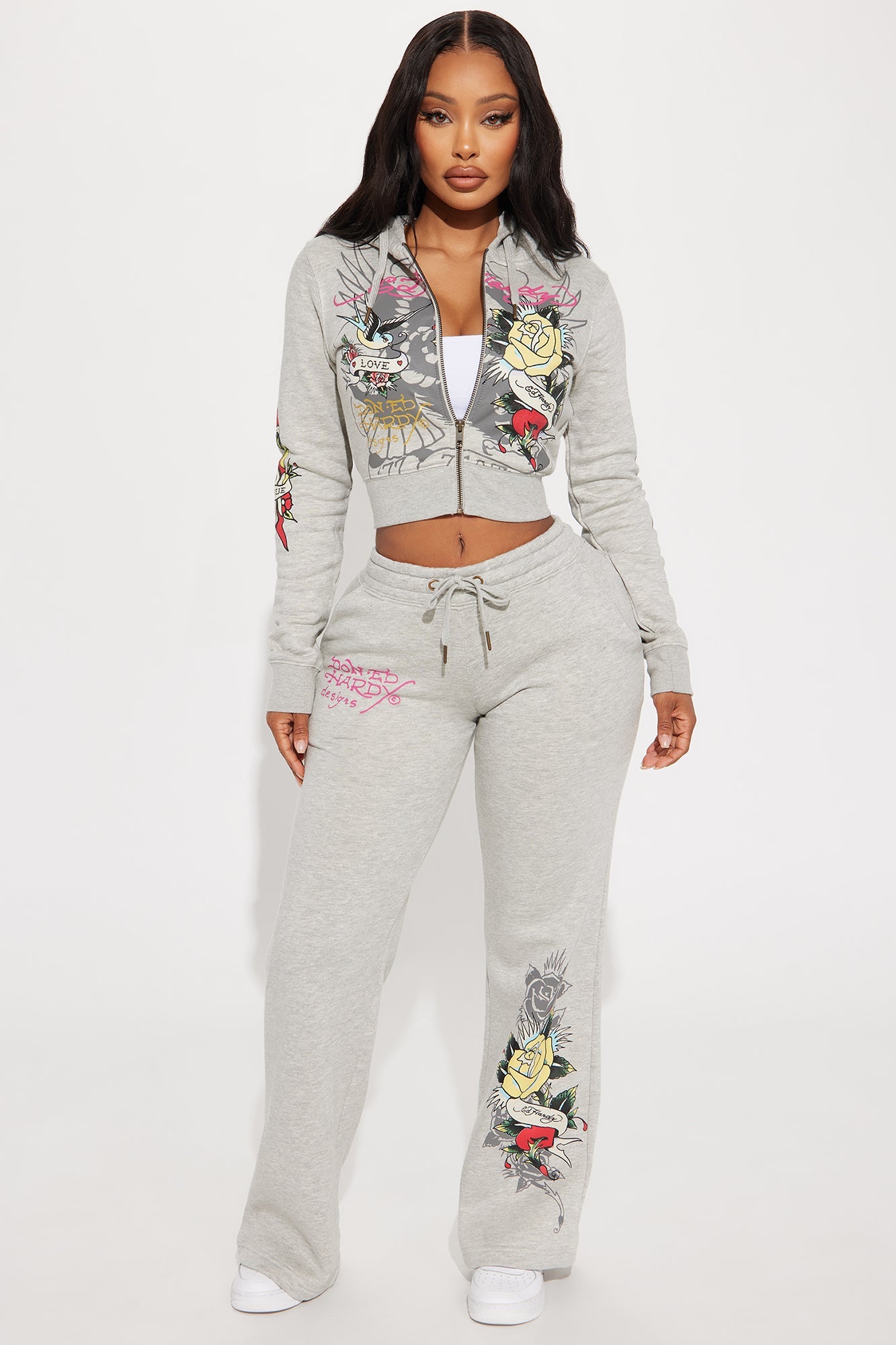 https://cdn.shopify.com/s/files/1/0293/9277/files/03-20-24_S2_44_EHW180022_HeatherGrey_P_KJ_RL_15-33-57_8544_PXF.jpg?v=1711138681