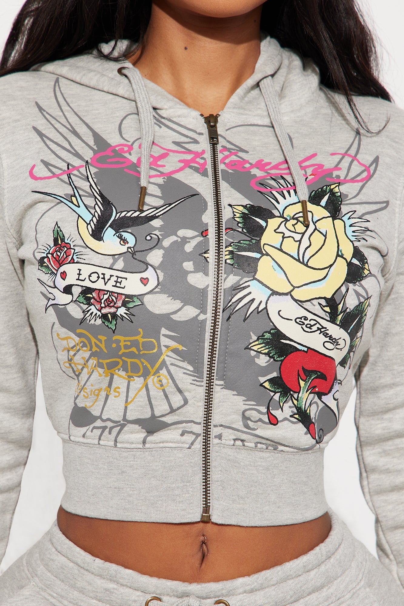 https://cdn.shopify.com/s/files/1/0293/9277/files/03-20-24_S2_44_EHW180022_HeatherGrey_P_KJ_RL_15-34-28_8552_PXF.jpg?v=1711138679