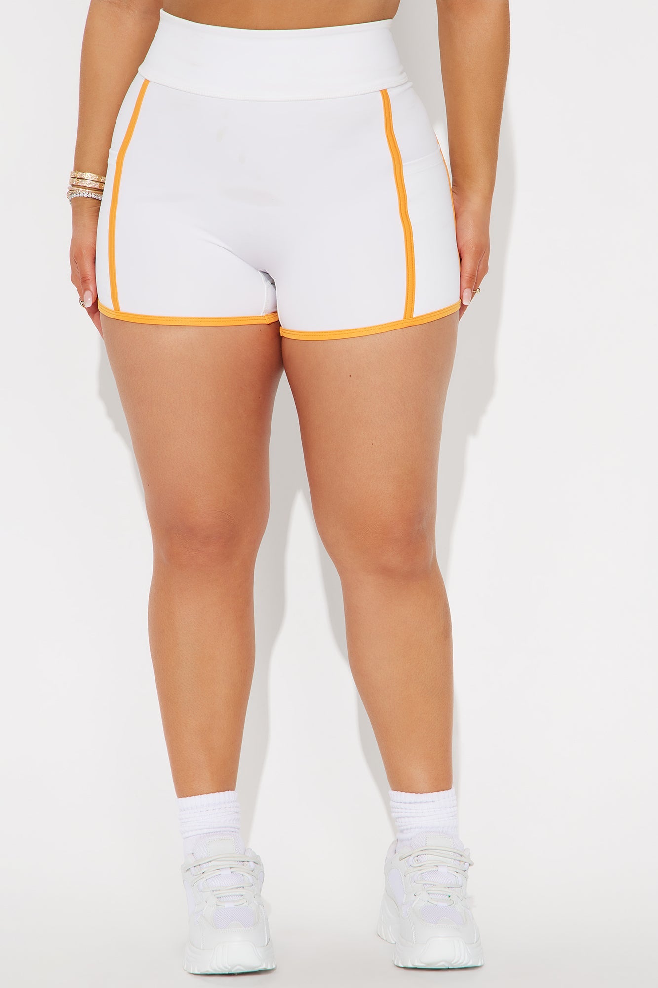 https://cdn.shopify.com/s/files/1/0293/9277/files/03-20-25_S2_37_ZDNVSP1693_White_RK_AC_14-27-41_55859_PXF.jpg?v=1742585335