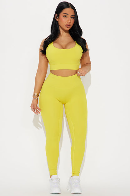 https://cdn.shopify.com/s/files/1/0293/9277/files/03-20-25_S2_43_ZDMK925L13P_Mustard_RK_AC_14-42-35_55890_PXF.jpg?v=1742585658