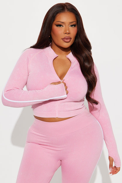 https://cdn.shopify.com/s/files/1/0293/9277/files/03-28-25_S4_8_ZDNVSP1300J_BubblegumPink_AE_PC_11-11-58_5077_PXF_PLUS.jpg?v=1744756362