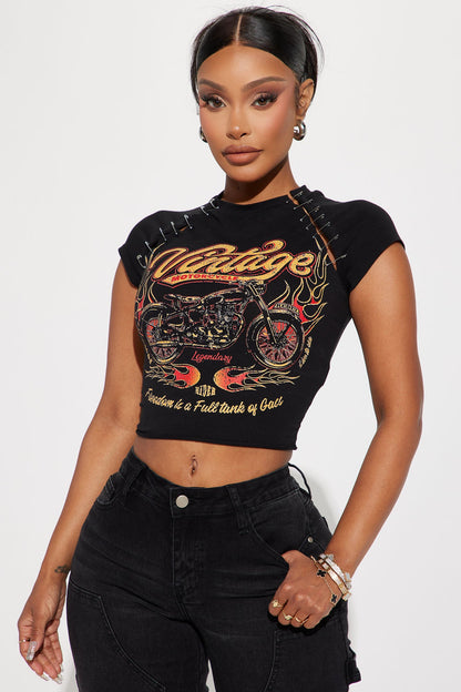 https://cdn.shopify.com/s/files/1/0293/9277/products/03-31-23Studio2_CE_RL_13-45-24_10_T295021_Black_12349_JB.jpg?v=1680561421