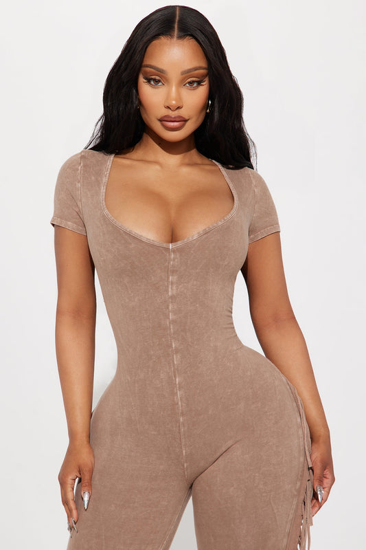 https://cdn.shopify.com/s/files/1/0293/9277/files/04-01-24_S2_8_EJ3488N_Mocha_P_KJ_RL_15-02-13_10329_PXF.jpg?v=1712080664