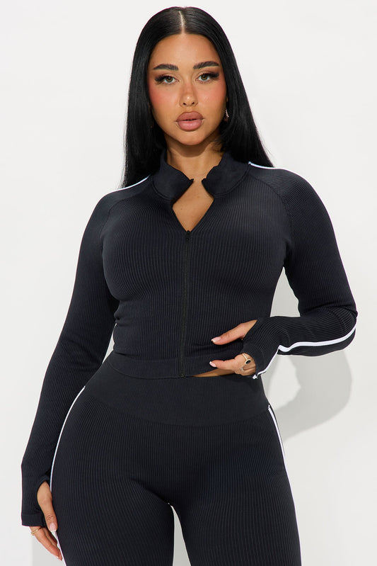 https://cdn.shopify.com/s/files/1/0293/9277/files/04-01-25_S1_34_ZDNVSP1300J_Black_ZSR_TK_JS_13-23-24_7577_BH.jpg?v=1743630926