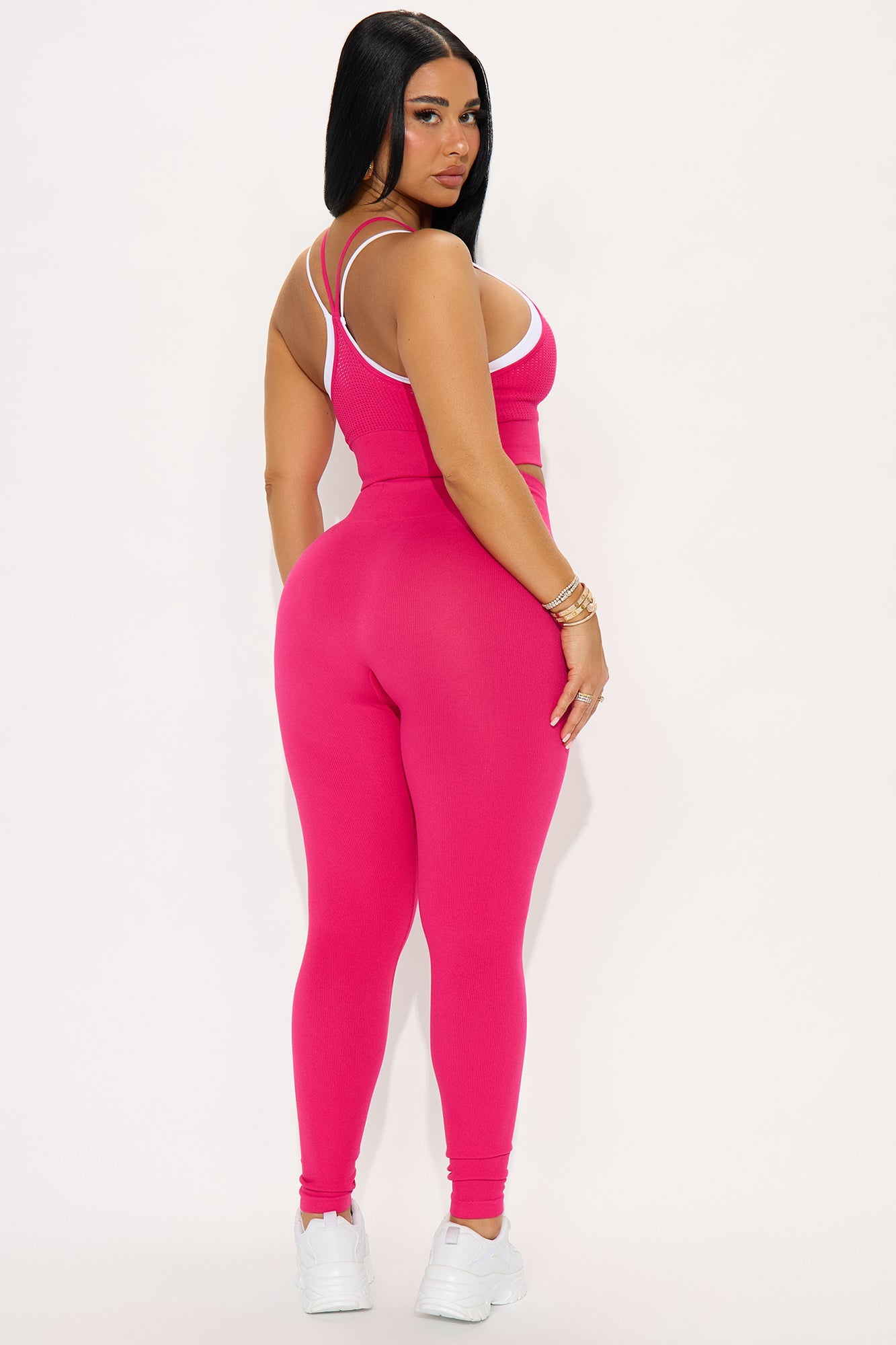 https://cdn.shopify.com/s/files/1/0293/9277/files/04-01-25_S1_37_ZDDE09045SET_Fuchsiacombo_TK_JS_13-36-27_7620_PXF.jpg?v=1743961742