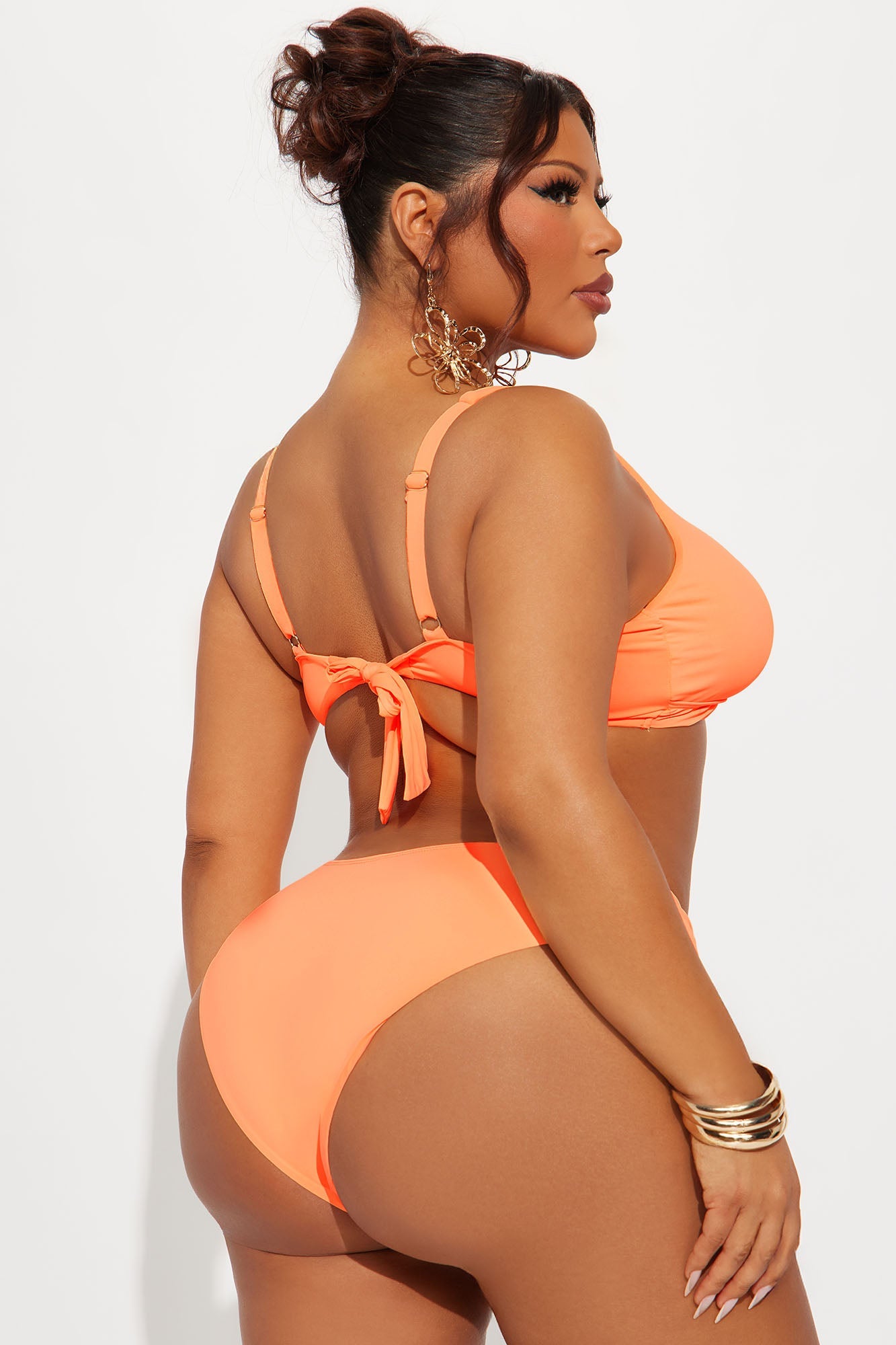 https://cdn.shopify.com/s/files/1/0293/9277/files/04-10-25_S4_23_YQG264_Orange_CC_TK_IM_13-34-37_PLUS_6772_CM_KP.jpg?v=1745364770