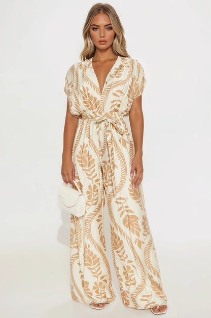 https://cdn.shopify.com/s/files/1/0293/9277/files/04-10-25_S5_67_DM4147B_Creamcombo_JG_AP_15-18-31_8814_ES-Vita_CM.jpg?v=1745442176