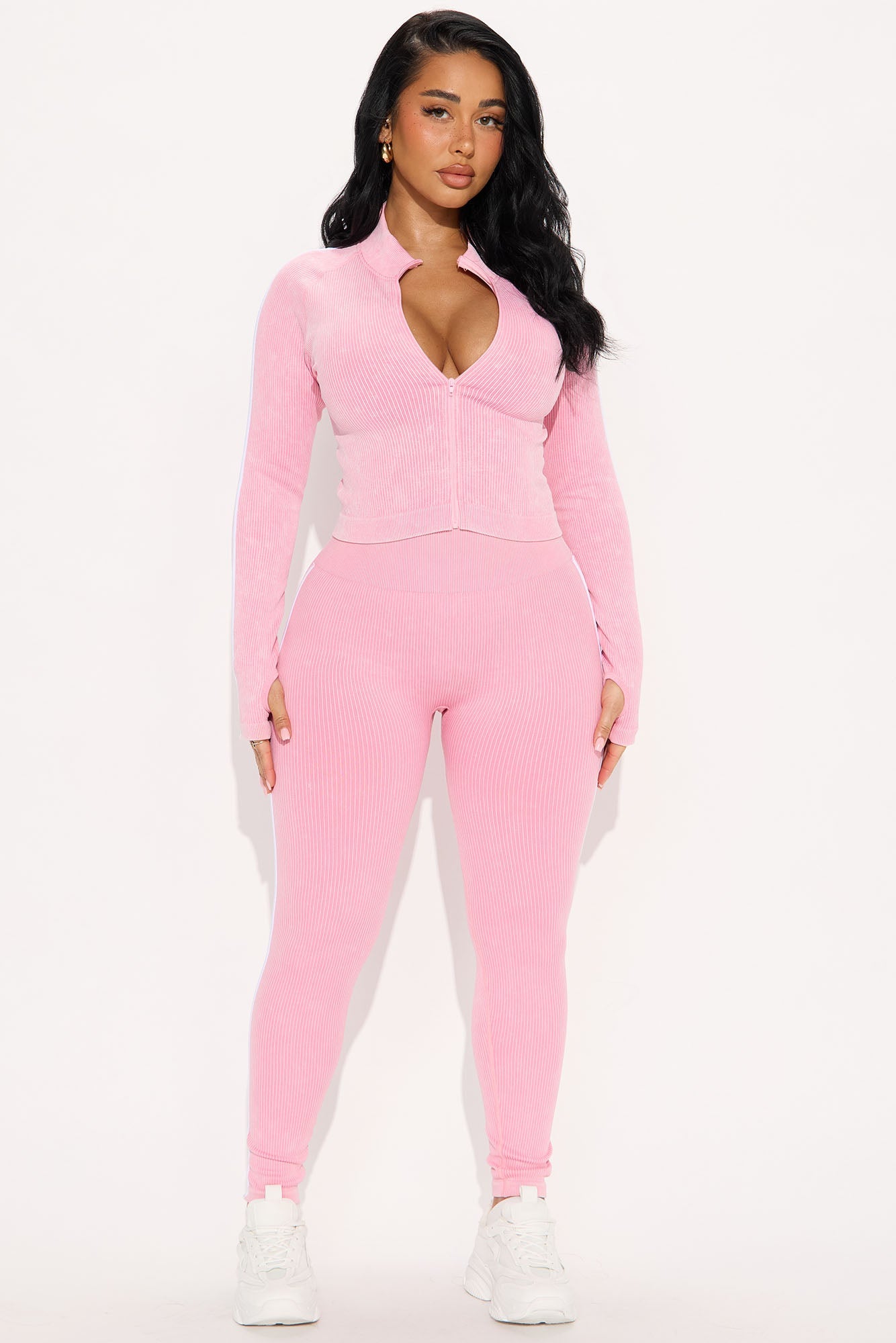 https://cdn.shopify.com/s/files/1/0293/9277/files/04-15-25_S1_2_ZDNVSP1300J_BubblegumPink_ZSR_KJ_AC_10-26-20_4543_BH.jpg?v=1744756362