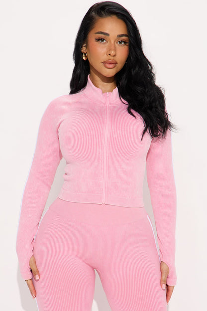 https://cdn.shopify.com/s/files/1/0293/9277/files/04-15-25_S1_2_ZDNVSP1300J_BubblegumPink_ZSR_KJ_AC_10-26-20_4550_BH.jpg?v=1744756362