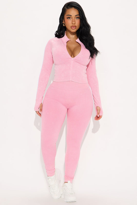https://cdn.shopify.com/s/files/1/0293/9277/files/04-15-25_S1_3_ZDNVSP1300B_BubblegumPink_ZSR_KJ_AC_10-27-16_4562_BH.jpg?v=1744756511