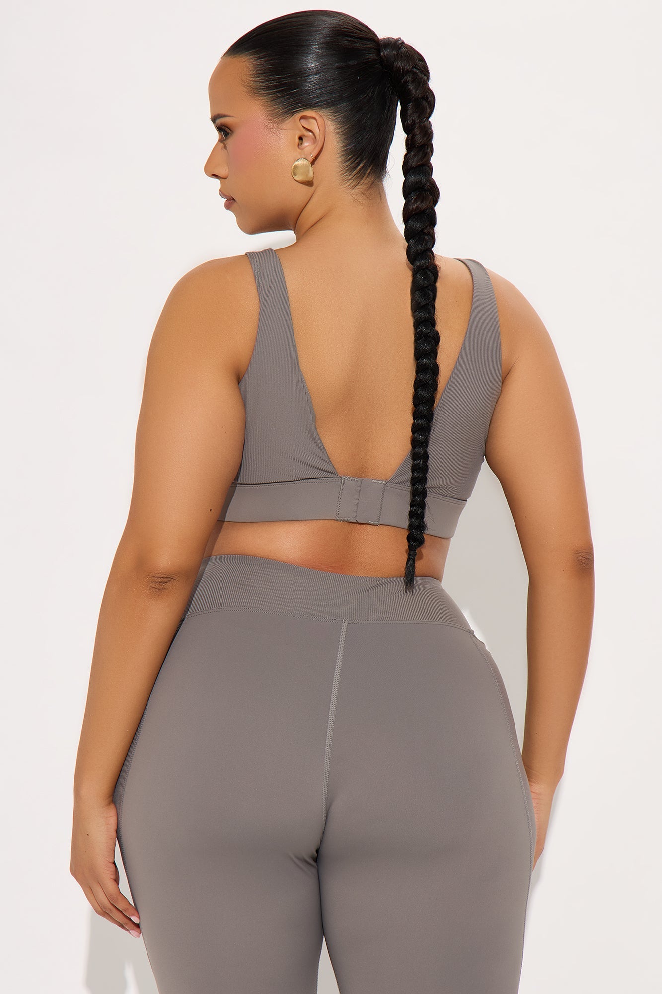 https://cdn.shopify.com/s/files/1/0293/9277/files/04-15-25_S8_39_ZDMK925L30B_Charcoal_KP_JS_11-57-22_7672_PLUS_PXF.jpg?v=1745446454