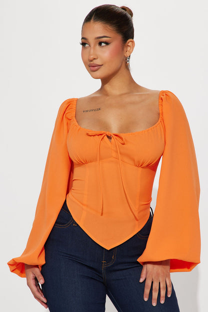 https://cdn.shopify.com/s/files/1/0293/9277/files/04-21-23Studio7_CE_PC_11-08-54_25_C3571TFN_Orange_0807_DQ.jpg?v=1682530697