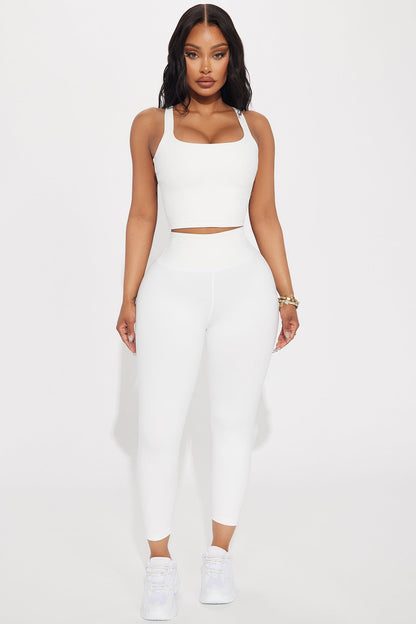 https://cdn.shopify.com/s/files/1/0293/9277/files/04-22-24_S2_37_ZDFN1507BOT_White_P_KJ_RL_15-29-04_35696_PXF.jpg?v=1714001414