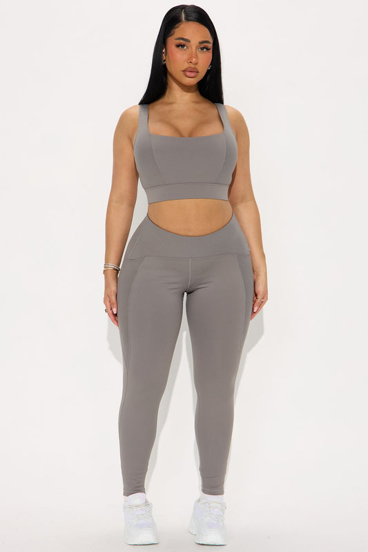 https://cdn.shopify.com/s/files/1/0293/9277/files/04-22-25_S1_34_ZDMK925L30B_Charcoal_ZSR_RK_PC_14-07-14_0395_BH.jpg?v=1745446454