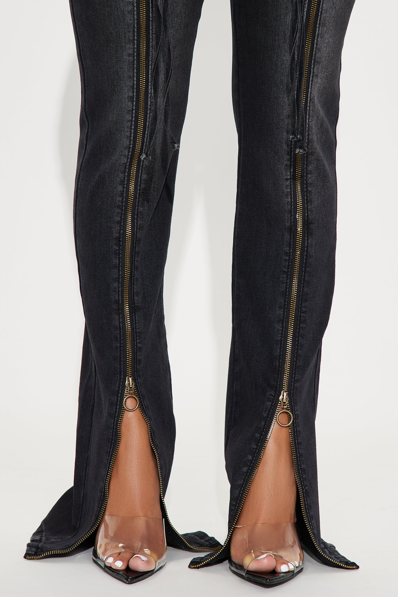 https://cdn.shopify.com/s/files/1/0293/9277/files/04-22-25_S5_9_BFN6767BTJC_BlackWash_ZSR_KJ_MC_11-17-37_14590_PXF.jpg?v=1745449640