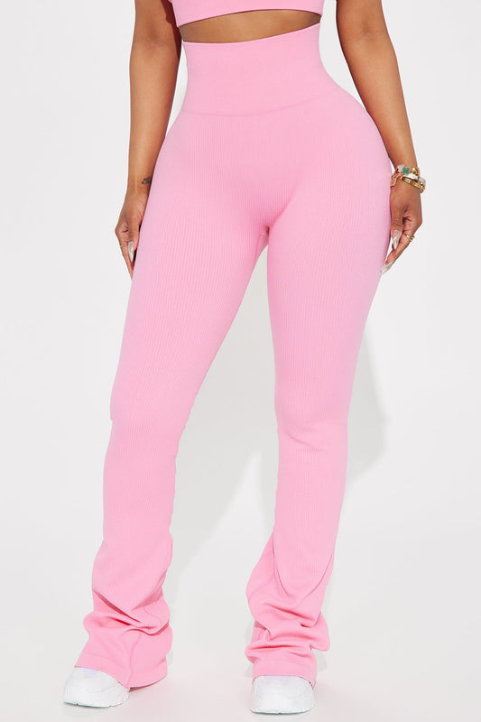 https://cdn.shopify.com/s/files/1/0293/9277/files/05-02-24_S2_21_ZDNVSP1128_HotPink_KJ_RL_12-23-18_36308_PXF.jpg?v=1715019446