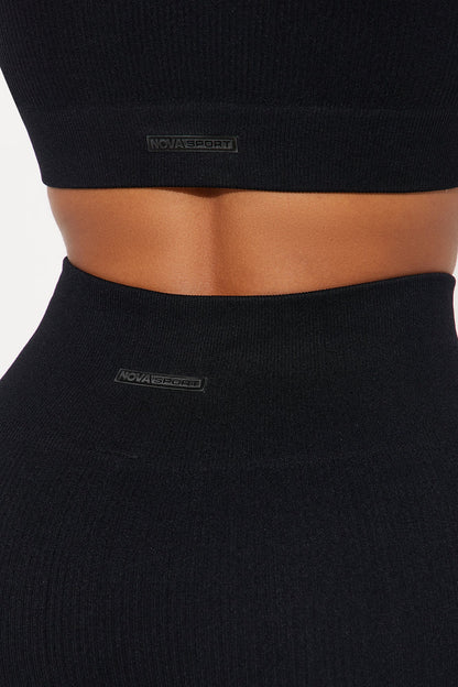 https://cdn.shopify.com/s/files/1/0293/9277/files/05-07-24_S1_44_ZDNVSP1133SET_Black_HY_SS_15-03-15_70770_PXF.jpg?v=1715278773