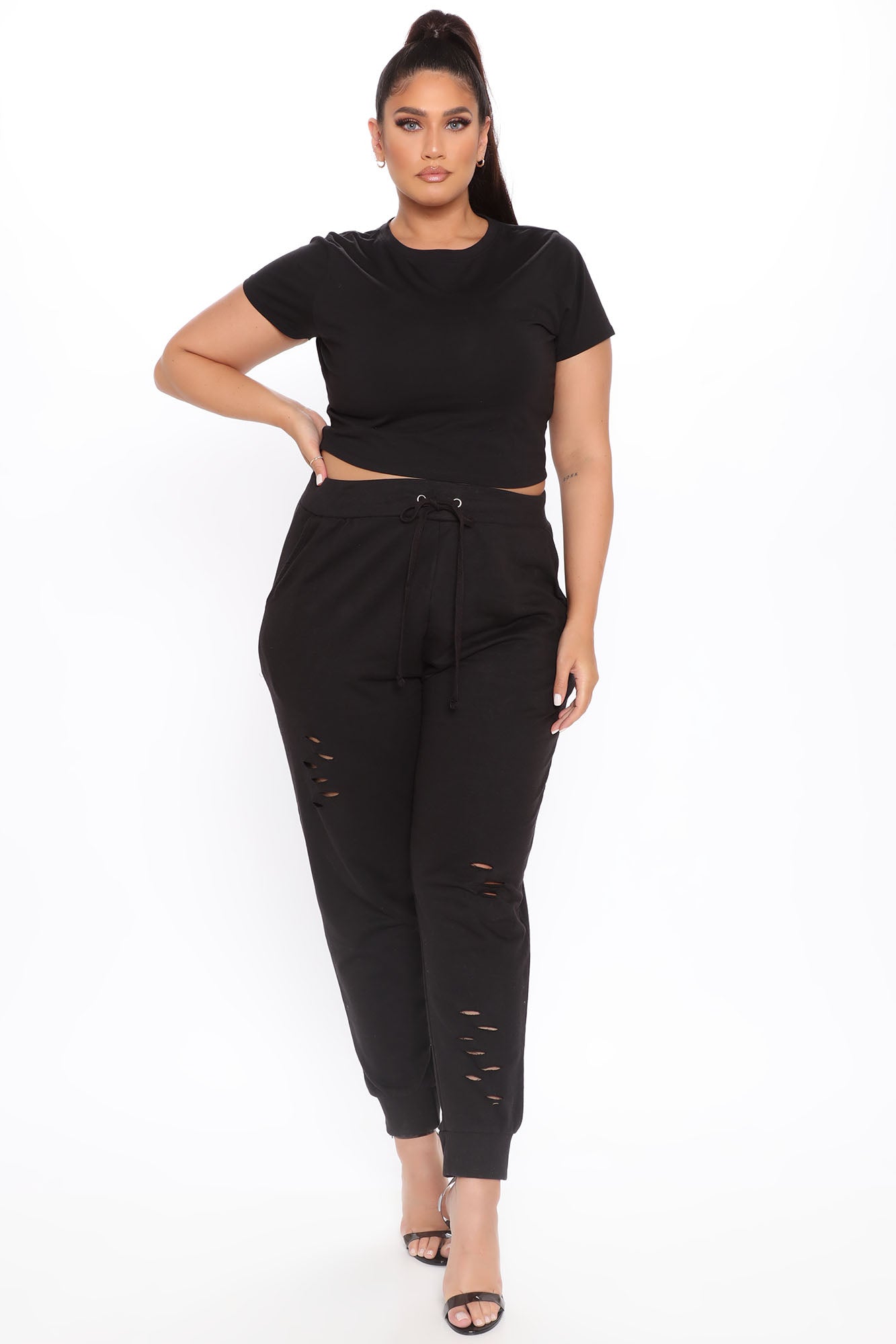 https://cdn.shopify.com/s/files/1/0293/9277/products/05-11-20Studio4_PA_MJ_13-49-51_17_RT32675_Black__PLUS8_NT.jpg?v=1670457819