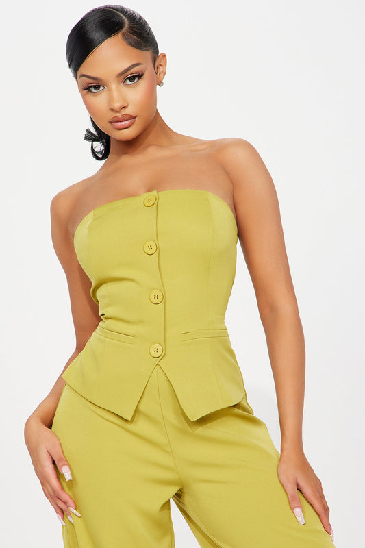 https://cdn.shopify.com/s/files/1/0293/9277/files/05-15-23Studio1_RA_PC_15-19-48_61_JP40064CPD_Chartreuse_47840_PXF.jpg?v=1684781326