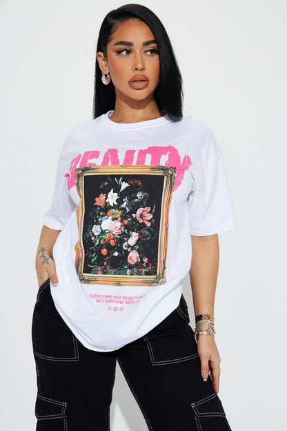 https://cdn.shopify.com/s/files/1/0293/9277/files/06-05-23Studio1_TK_DB_14-41-55_51_SPD2507W_White_58986_EH.jpg?v=1686676527