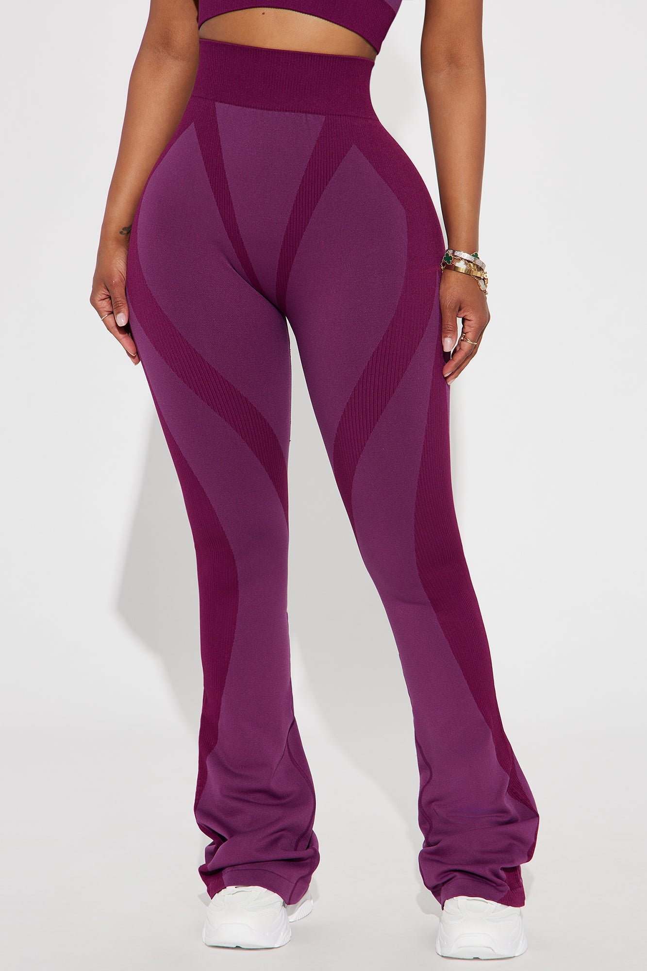 https://cdn.shopify.com/s/files/1/0293/9277/files/07-01-24_S2_48_YP8429_Plum_ID_RL_14-25-07_38096_PXF.jpg?v=1720482236