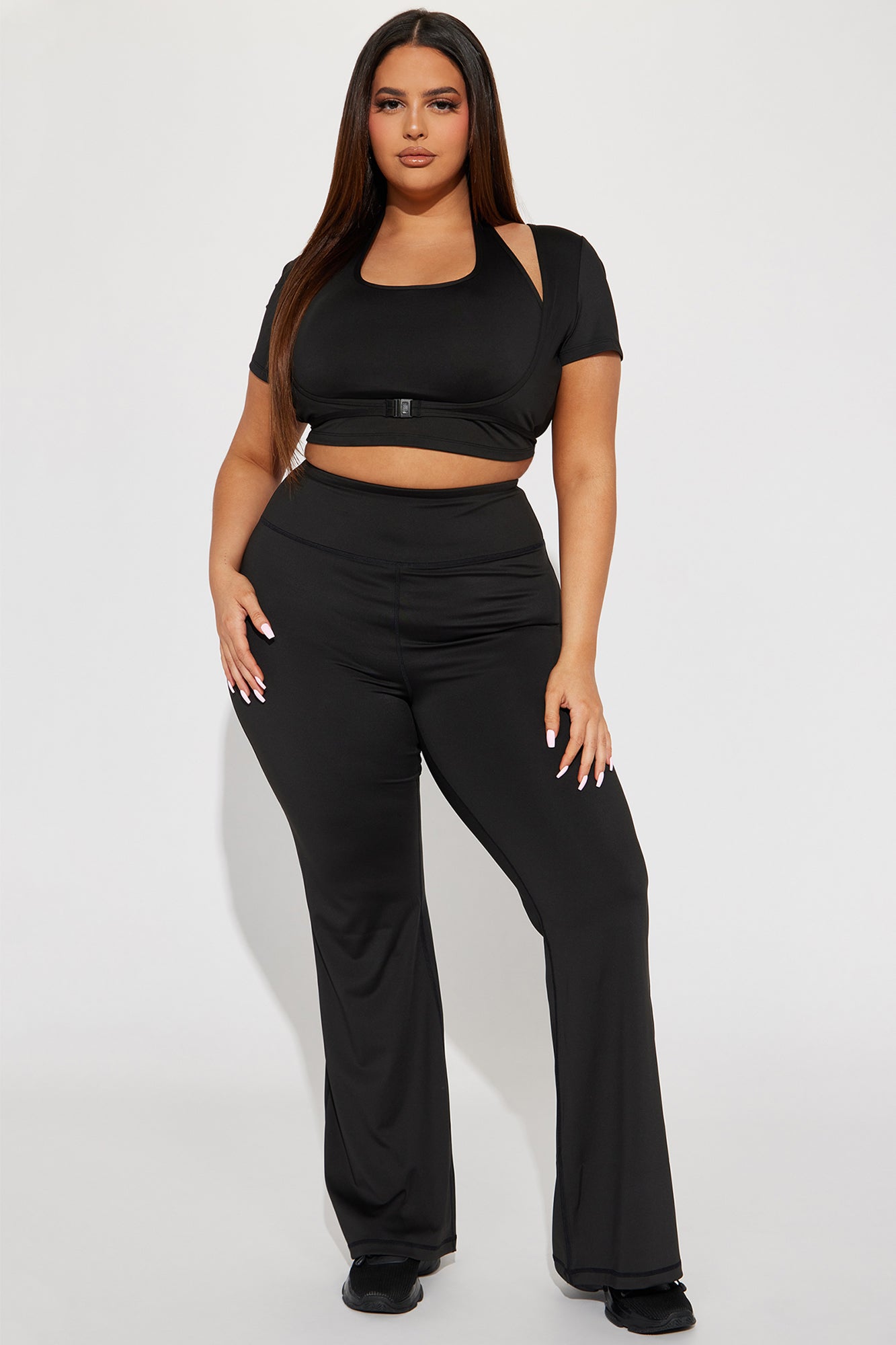 https://cdn.shopify.com/s/files/1/0293/9277/files/07-13-23Studio3_CC_DB_10-09-35_2_ZDCK014_Black_19780_PLUS_PXF.jpg?v=1690396070