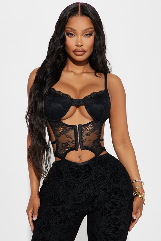 https://cdn.shopify.com/s/files/1/0293/9277/files/07-23-24_S2_3_KSWJ4033001Y_Black_P_CXB_RL_12-08-12_8432_CM.jpg?v=1721925924