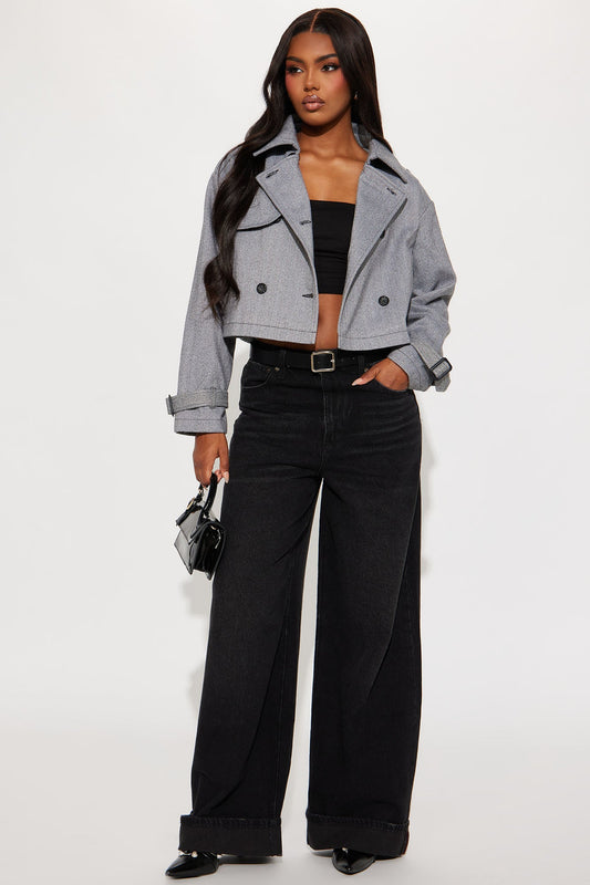 https://cdn.shopify.com/s/files/1/0293/9277/files/07-24-24_S1_31_HMJ21282_Black_KJ_SS_14-25-17_110642_TT.jpg?v=1721953218