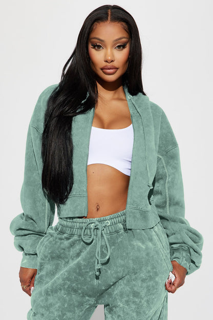 https://cdn.shopify.com/s/files/1/0293/9277/files/07-26-23Studio2_TK_RL_16-56-11_18_ZDZPK10610T_Black_17337_MH.jpg?v=1718232260