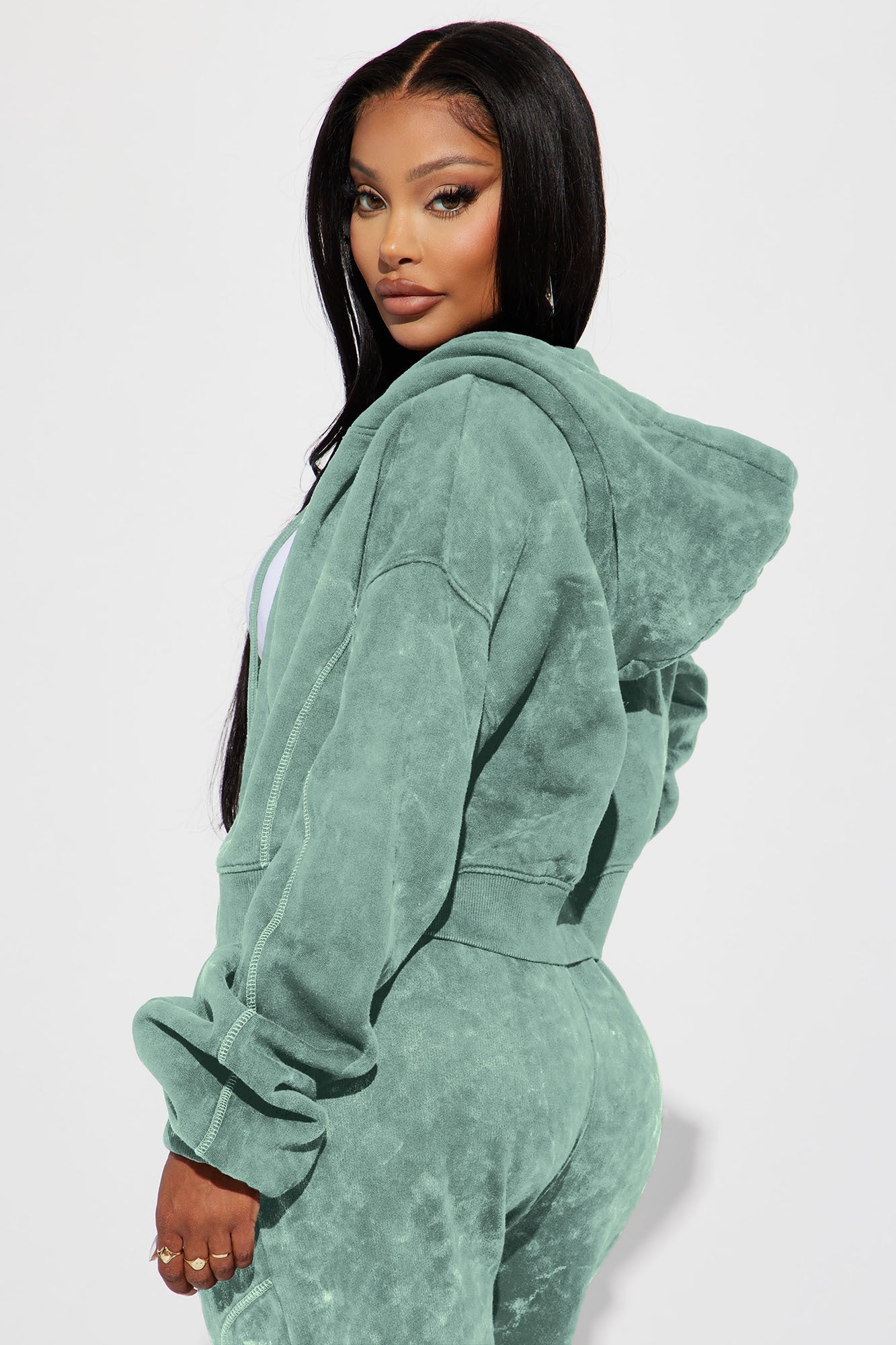 https://cdn.shopify.com/s/files/1/0293/9277/files/07-26-23Studio2_TK_RL_16-56-11_18_ZDZPK10610T_Black_17340_SL.jpg?v=1718232260